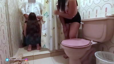 Verpleegster vind dokter fokken pasiënt in hospitaal badkamer / DEEL 1 / NicoleLondrawer / Chiquicandy